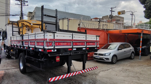 Volkswagen 13-190 Modelo 2014 Com Munck