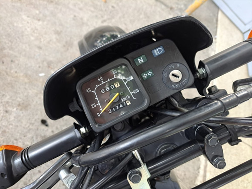 Imagen 4 de 7 de Suzuki Dr200