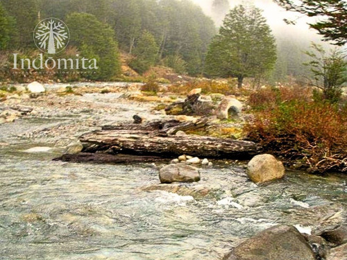 Fundo Con 8 Km De Río En Futaleufú