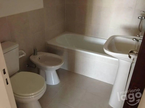 Imagen 4 de 10 de Departamento En Venta En Abasto
