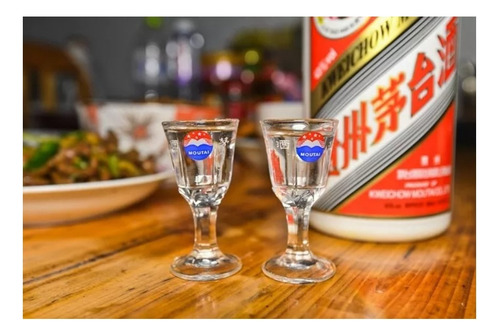 Licor Kweichow Moutai Con Mini Chupitos 500cc