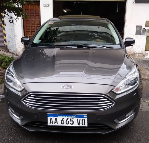 Imagen 2 de 16 de Ford Focus Titanium