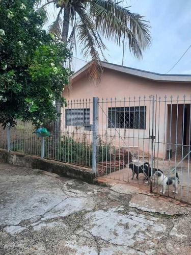 Imagem 1 de 6 de Venda De Casas / Padrão Na Cidade De Araraquara 11295