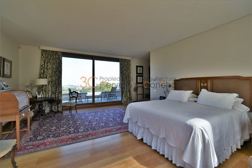 Casa En Venta De 4 Dorm. En Lo Barnechea