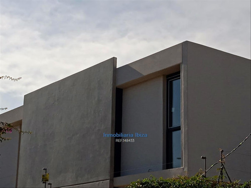 Venta Casa A Estrenar Prox A Portones U$d 185.000