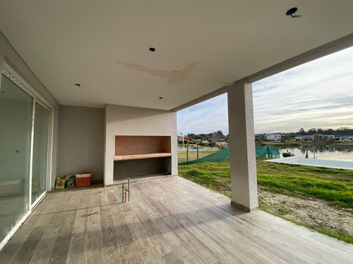 Imagen 13 de 15 de Casa En Venta Canton Norte A La Laguna Excelente Orientación Y Vista
