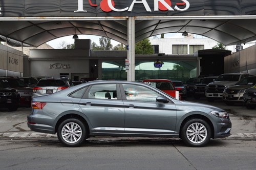 Imagen 3 de 9 de Volkswagen Jetta Comfortline Tiptronic 2019