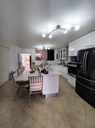 Imagen 3 de 23 de Sensacional Casa En Los Castores, San Antonio De Los Altos