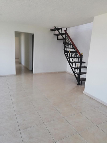 Apartamento En Venta El Tejar 303-85317