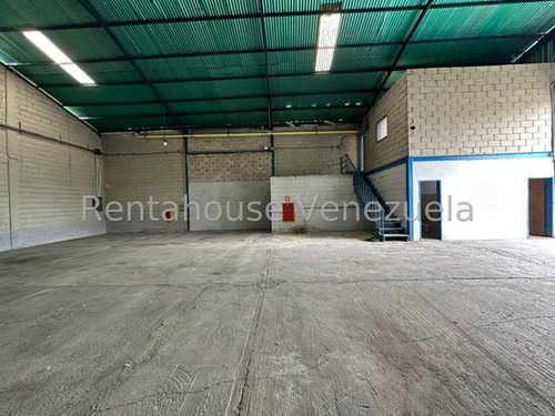 Gjg Vende Galpon En La Providencia Avenida Casanova Godoy E Intercomunal 25-7396