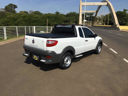 Imagem 3 de 8 de Fiat Strada 2014 1.4 Working Ce Flex 2p