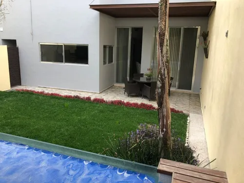 Preciosa Residencia En Cañadas Del Lago, Alberca Propia, Jardín, Roof Garden,.
