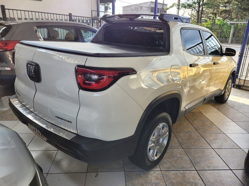 Imagem 4 de 10 de Fiat Toro Endurance Automática 1.8 Completa At6