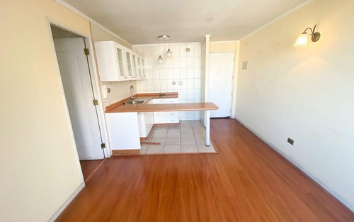 Arriendo Dpto A 3 Cuadras Del Metro En Barrio Patrimonial