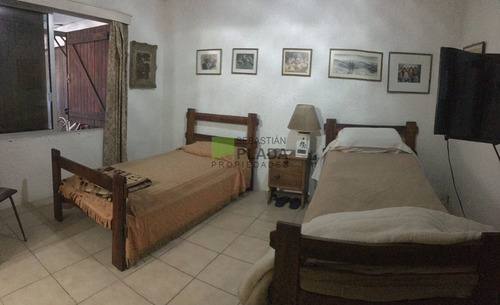 Imagen 11 de 14 de Casa Solida, En Terreno De 546 M2 En Buen Punto, San Carlos.-