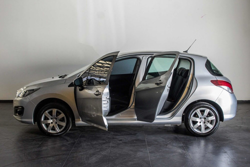 Imagen 2 de 21 de Peugeot 308 2018 1.6 Allure Hdi 115cv Ac449