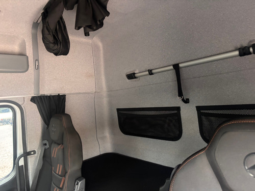 Axor 2544 Ano 2022 Trucado Teto Alto Mercedes 6x2