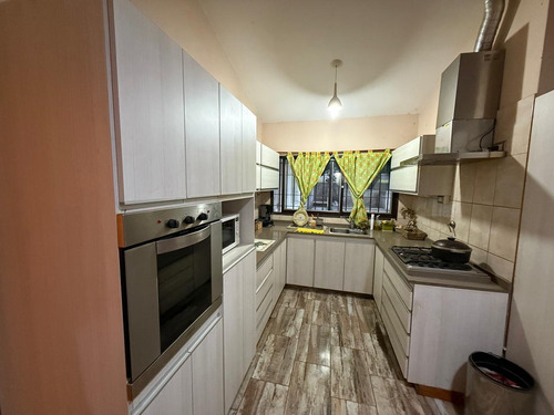 Casa En Venta En Villa Giardino, Oportunidad