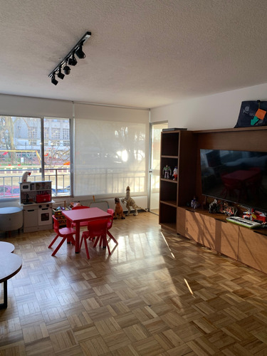 Apartamento En Alquiler 4 Dormitorios 3 Baños Con Cochera Y Patio En Pocitos