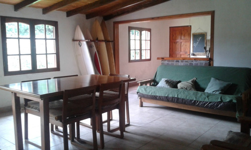 Casa A Pocos Metros Del Mar En Los Acantilados