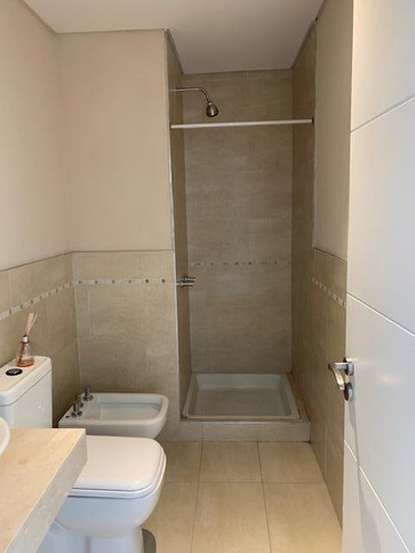 Oficina En Venta Con Renta, Nordelta Excelente Vista, Muy Luminosa!