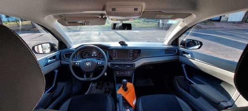 Imagen 14 de 15 de Volkswagen Polo 2018 1.6 Msi Comfortline