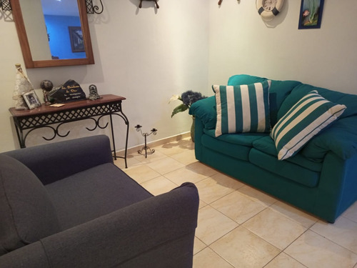 Venta Espectacular Town House Margarita 135mts2/5h/4b/2pe. Lesamo
