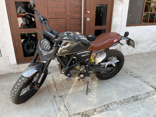Hornet 250 R Line