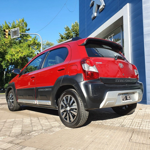 Toyota Etios Cross 1.5 Manual 2015 Baudena
