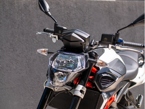 Imagen 6 de 25 de Aprilia Shiver 900cc 95cv Permuta Concesionario Oficial