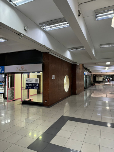 (adm) Cómodo Local Comercial Dentro De Galería Merced