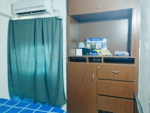 Imagen 7 de 10 de Acogedor Y Cómodo Apartamento En Venta En Balcones I, Punto Fijo 04146954944 23-13322