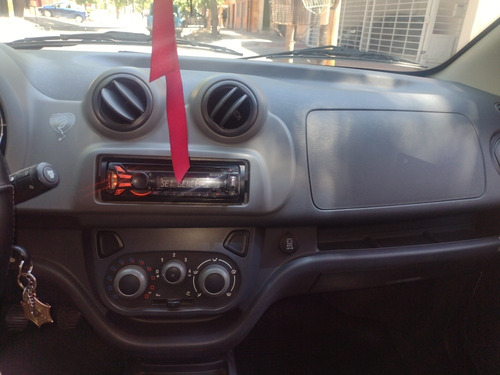 Imagen 4 de 10 de Fiat Uno 2013 1.4 Attractive
