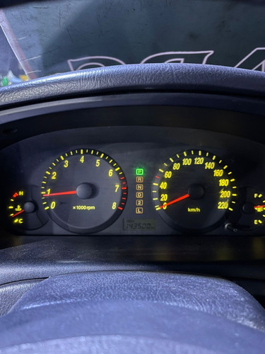 Hyundai Elantra Automático 2012