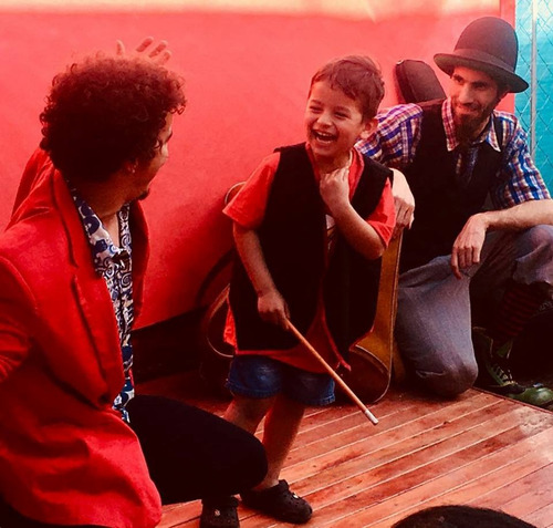 Imagen 8 de 9 de Mago Rulín Y Payaso Meterete - Show De Magia Y Circo
