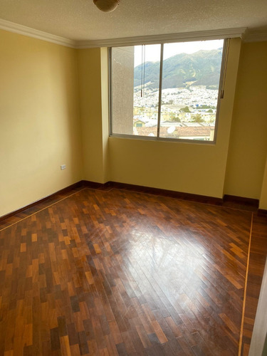 Imagen 11 de 17 de Departamento En Venta - Sector Santa Lucía - Precio Negociable