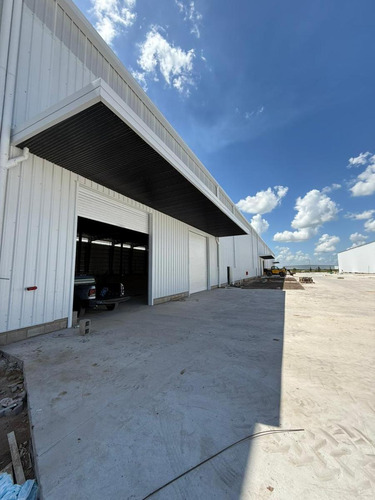 Excelente Nave Industrial Y Logística A Estrenar En El Parque Industrial Ruta 6