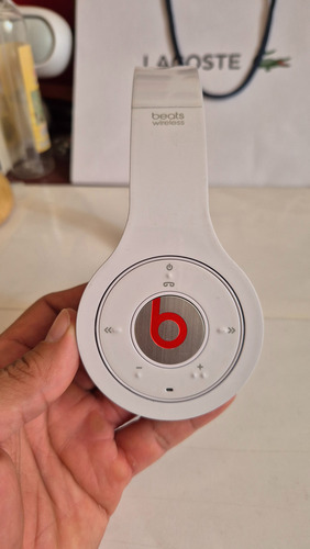 Audífonos Bluetooth Beats Wireless Color Blanco Originales Gris (Usado)