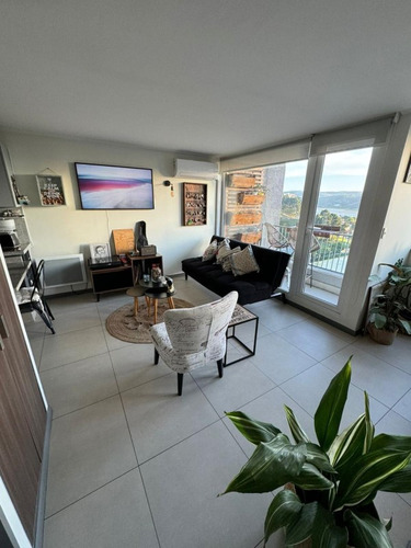 En Venta Departamento Edificio Muy Centrico A Pasos Parque