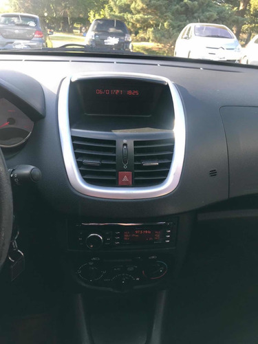 Peugeot 207 2012 1.4 Xs