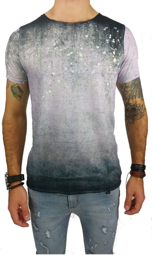 moda camiseta manchada