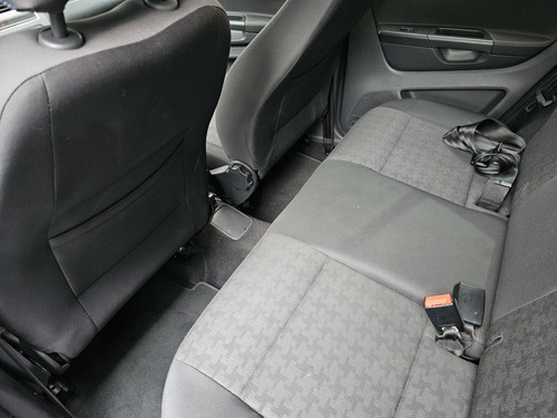 Volkswagen Fox 1.6 MSI COMFORTLINE 8V FLEX 4P MANUAL