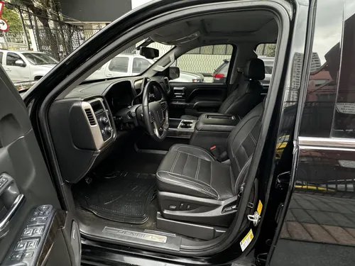GMC Sierra 6.2 Denali Dvd At