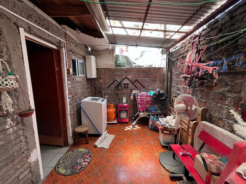 Casa De 3 Dormitorios Y 1 Baño Comuna De La Florida
