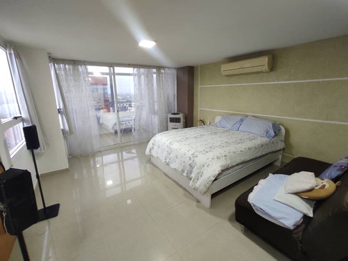 Imagen 4 de 7 de Penthouse Duplex Totalmente Remodelado Urb El Bosque - Maracay 04146878567