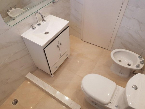 Imagen 9 de 11 de Venta De Departamento 2 Ambientes, Con Dependencia Y Cochera