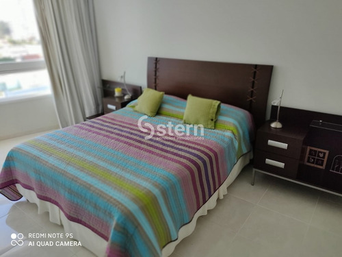 Imagen 25 de 30 de Venta Apartamento 3 Dormitorio Y Dependencia, Playa Mansa, Punta Del Este