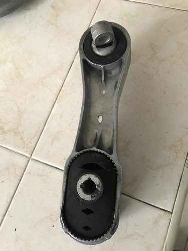 Soporte Motor Trasero Hueso X1 F48 Mini F56 F57 2015-2020 (Usado)