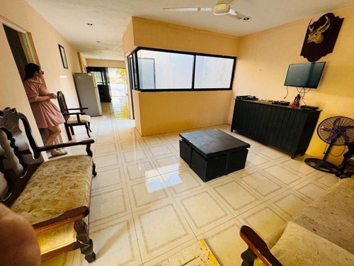 Casa De Una Planta En Venta Ubicada En Carretera Chicxulub Puerto.