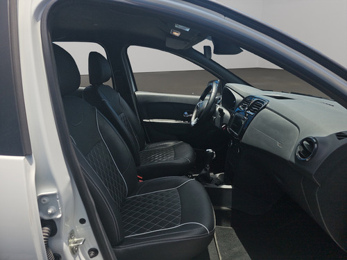 Renault Logan INTENS CVT
